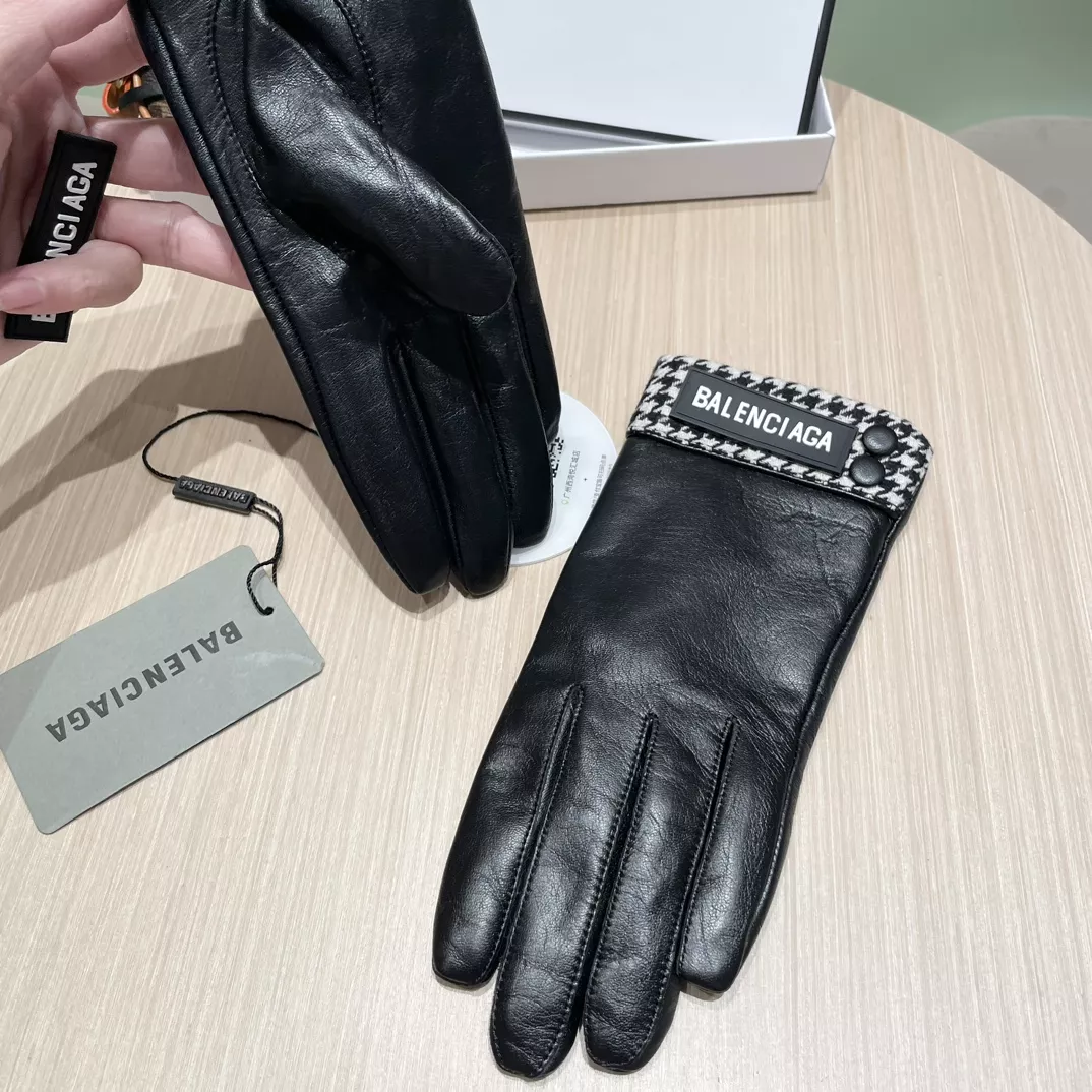 Balenciaga Gloves For Women Durable 3449