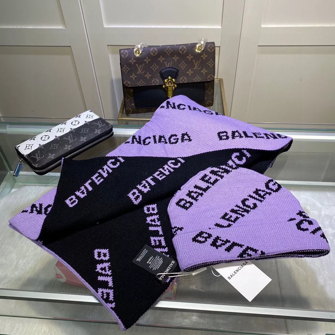 Balenciaga Hat and Scarf Set Flexible 4154