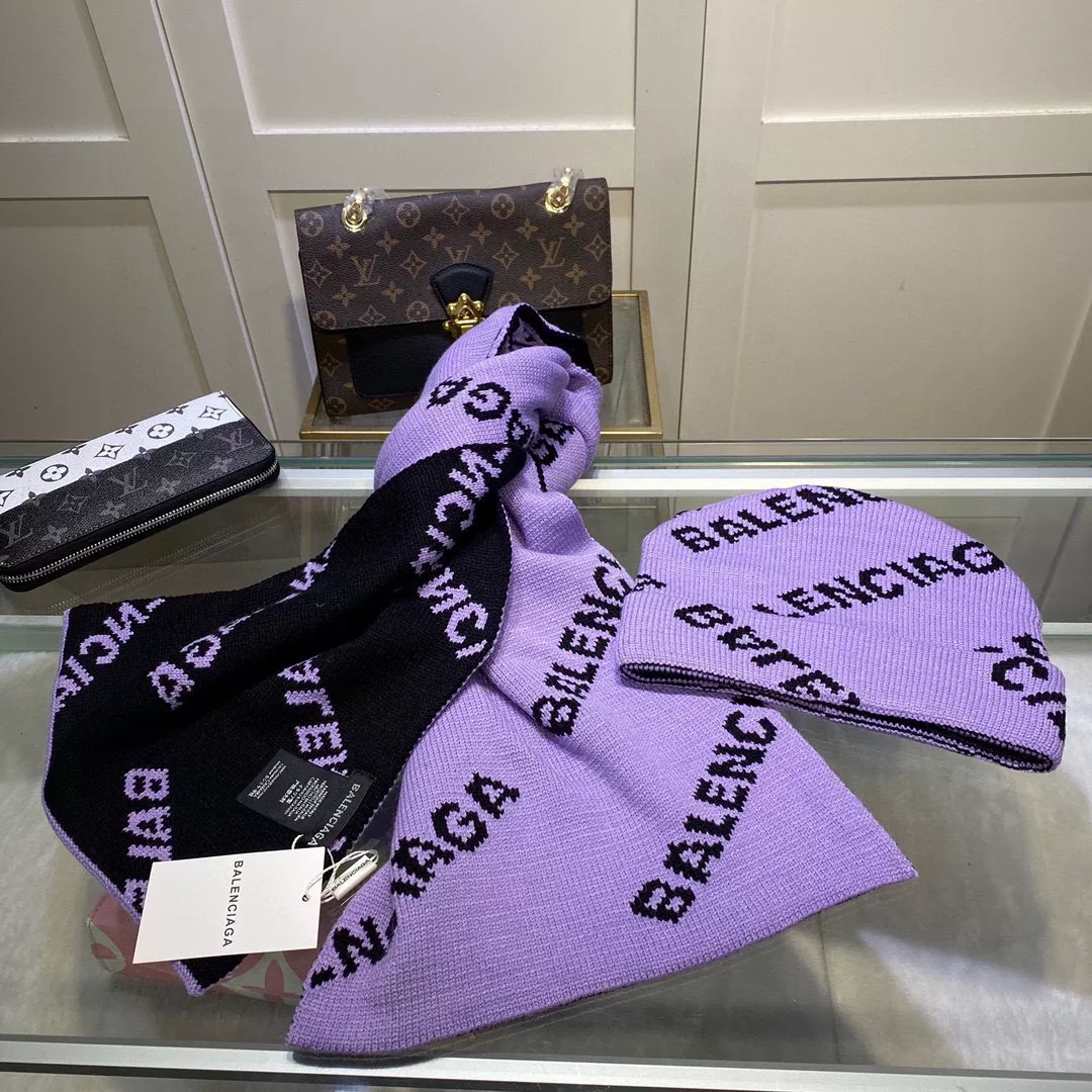 Balenciaga Hat and Scarf Set Flexible 4154