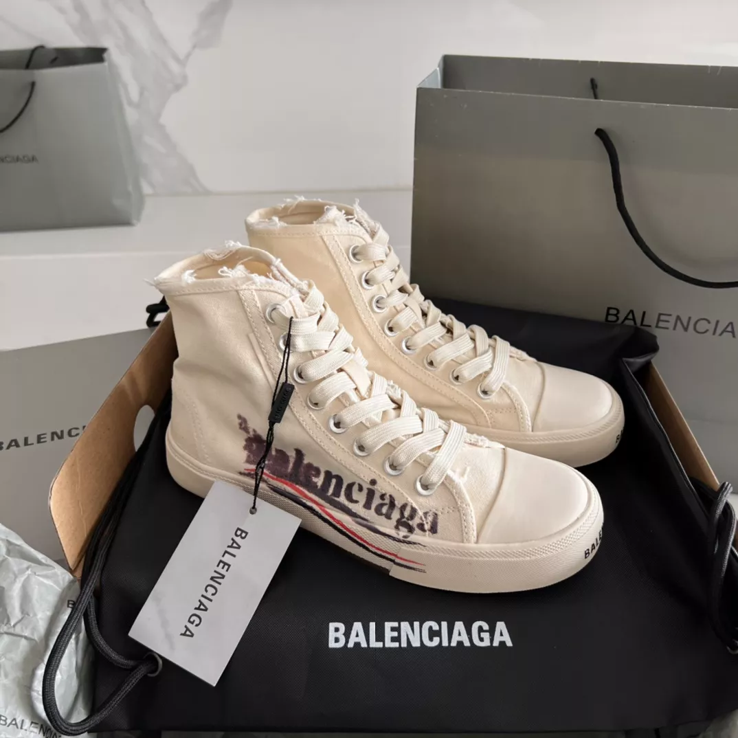 Balenciaga High Tops Shoes For Women Bold 3997