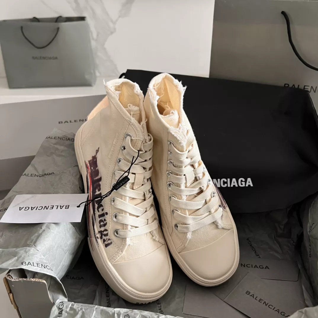 Balenciaga High Tops Shoes For Women Bold 3997