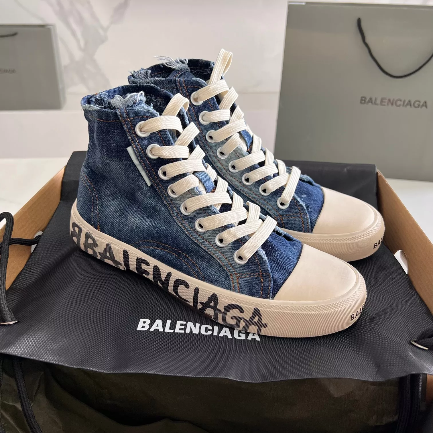Balenciaga High Tops Shoes For Women NewStyle 3916