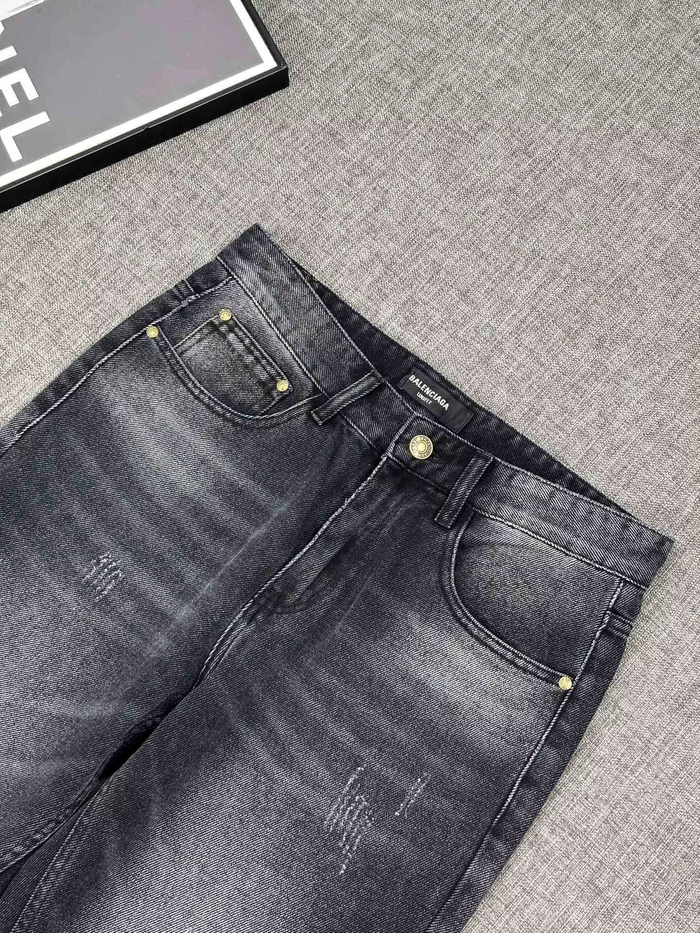 Balenciaga Jeans For Men StreetReady 2280