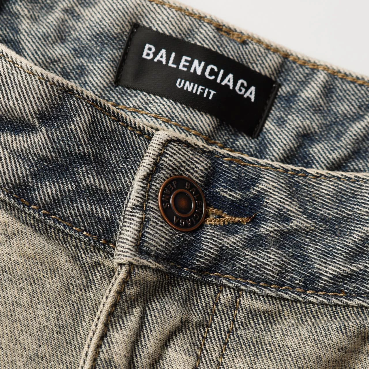 Balenciaga Jeans For Unisex Lightweight 7732