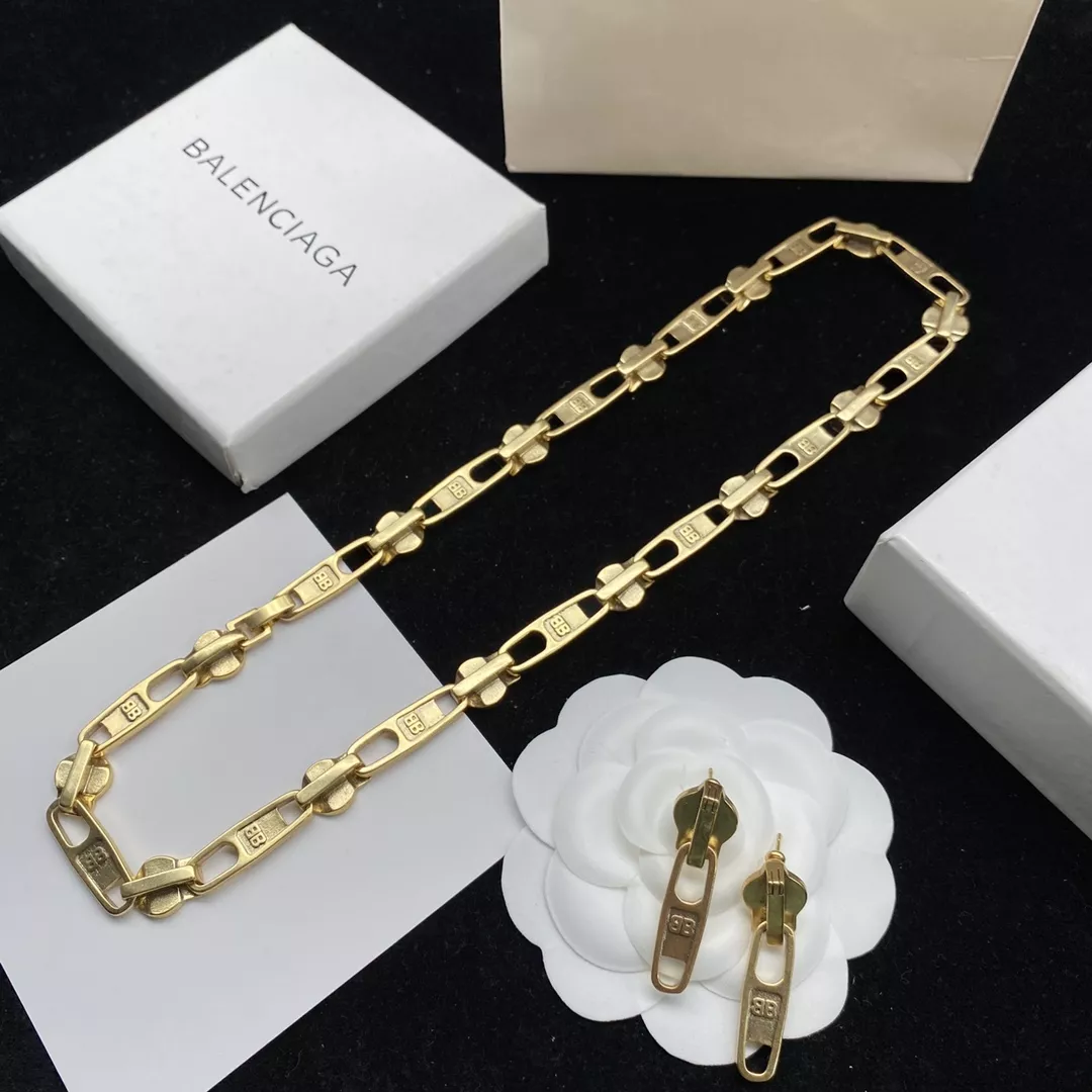 Balenciaga Jewelry Set Versatile 7944