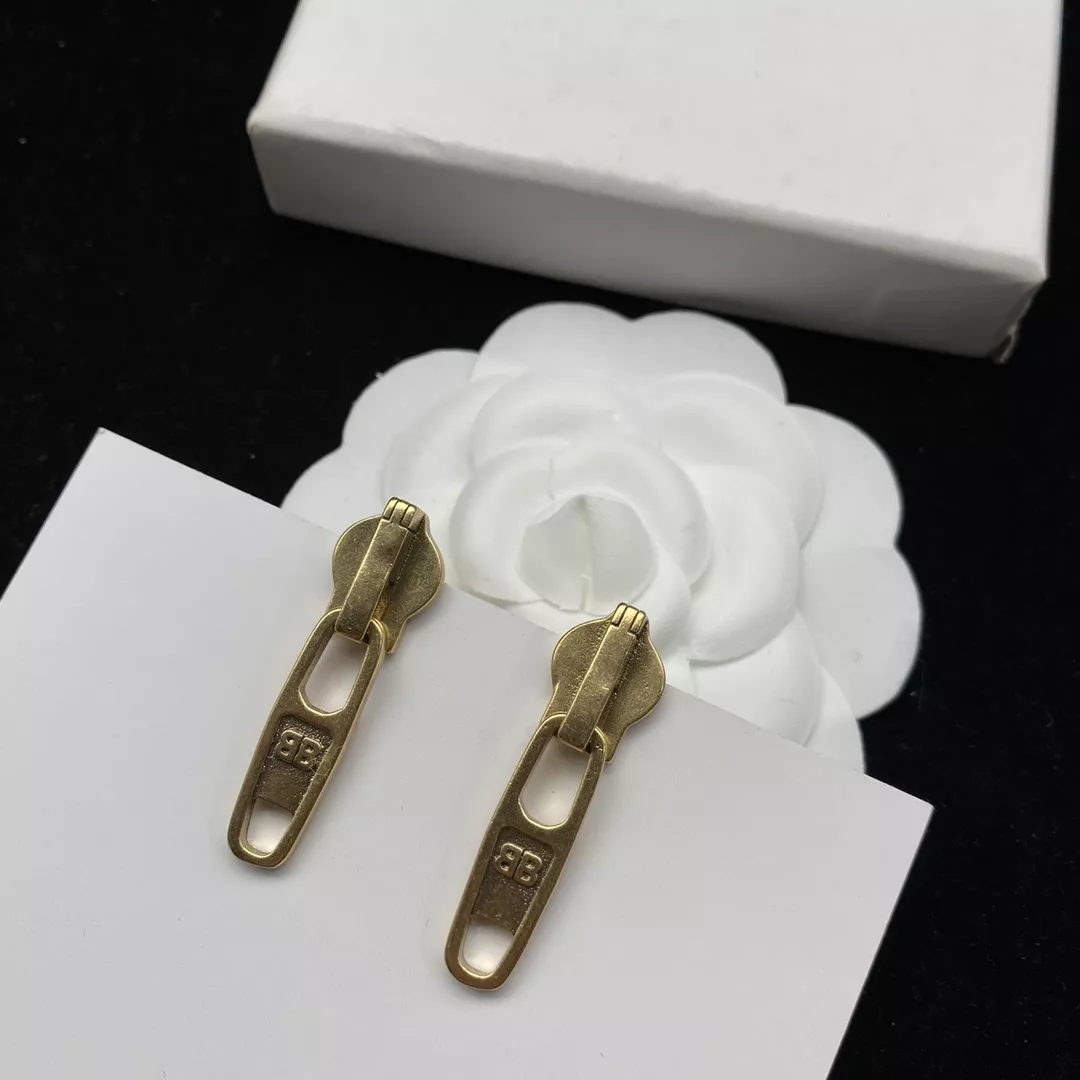 Balenciaga Jewelry Set Versatile 7944