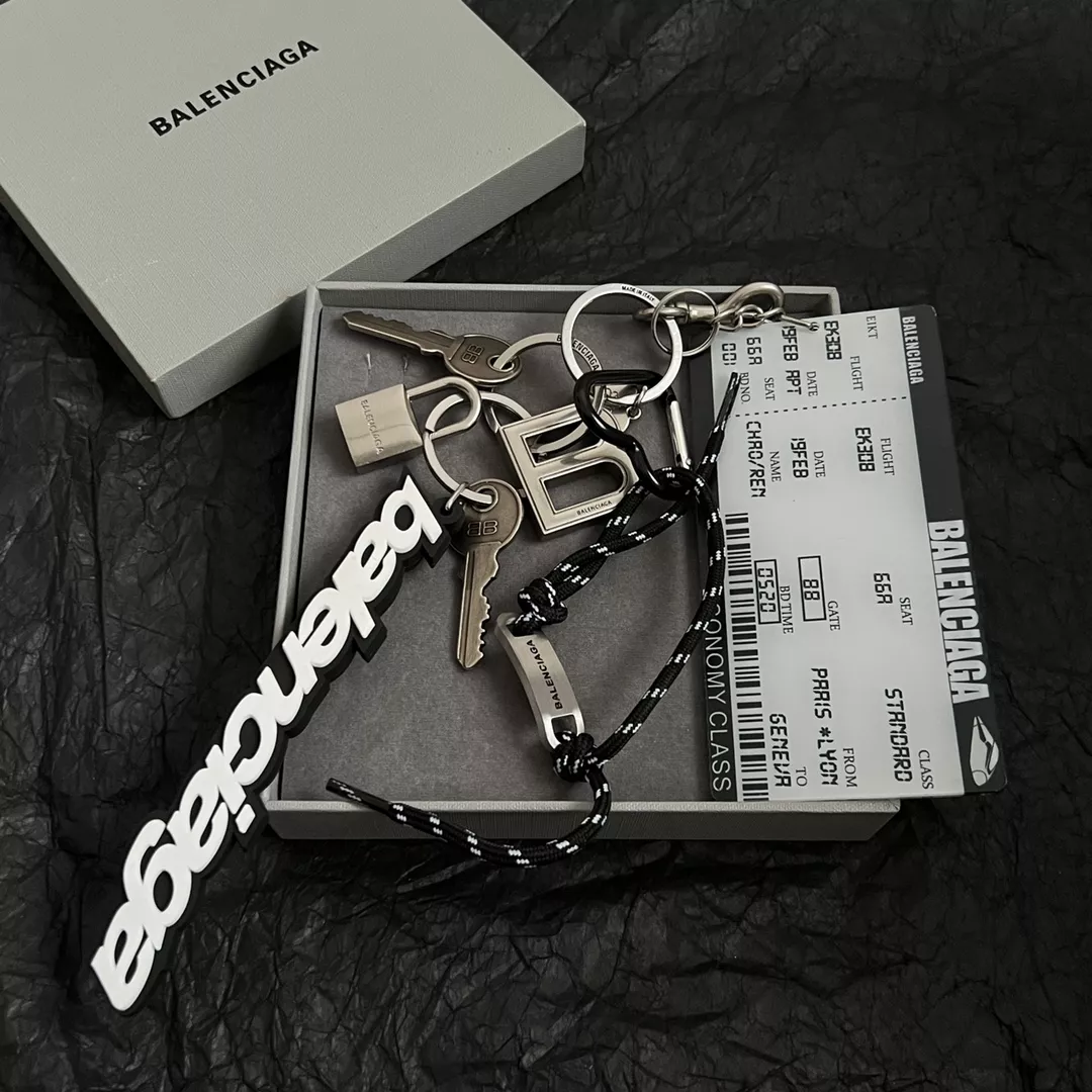 Balenciaga Key Holder And Bag Buckle EyeCatching 6454