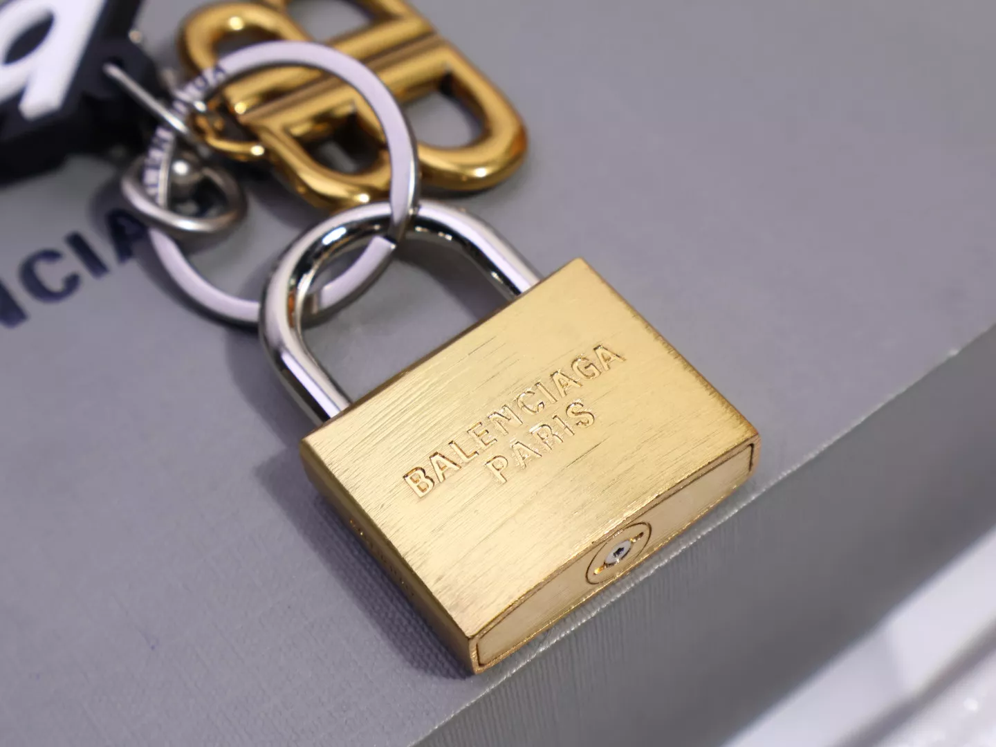 Balenciaga Key Holder And Bag Buckle Functional 2719