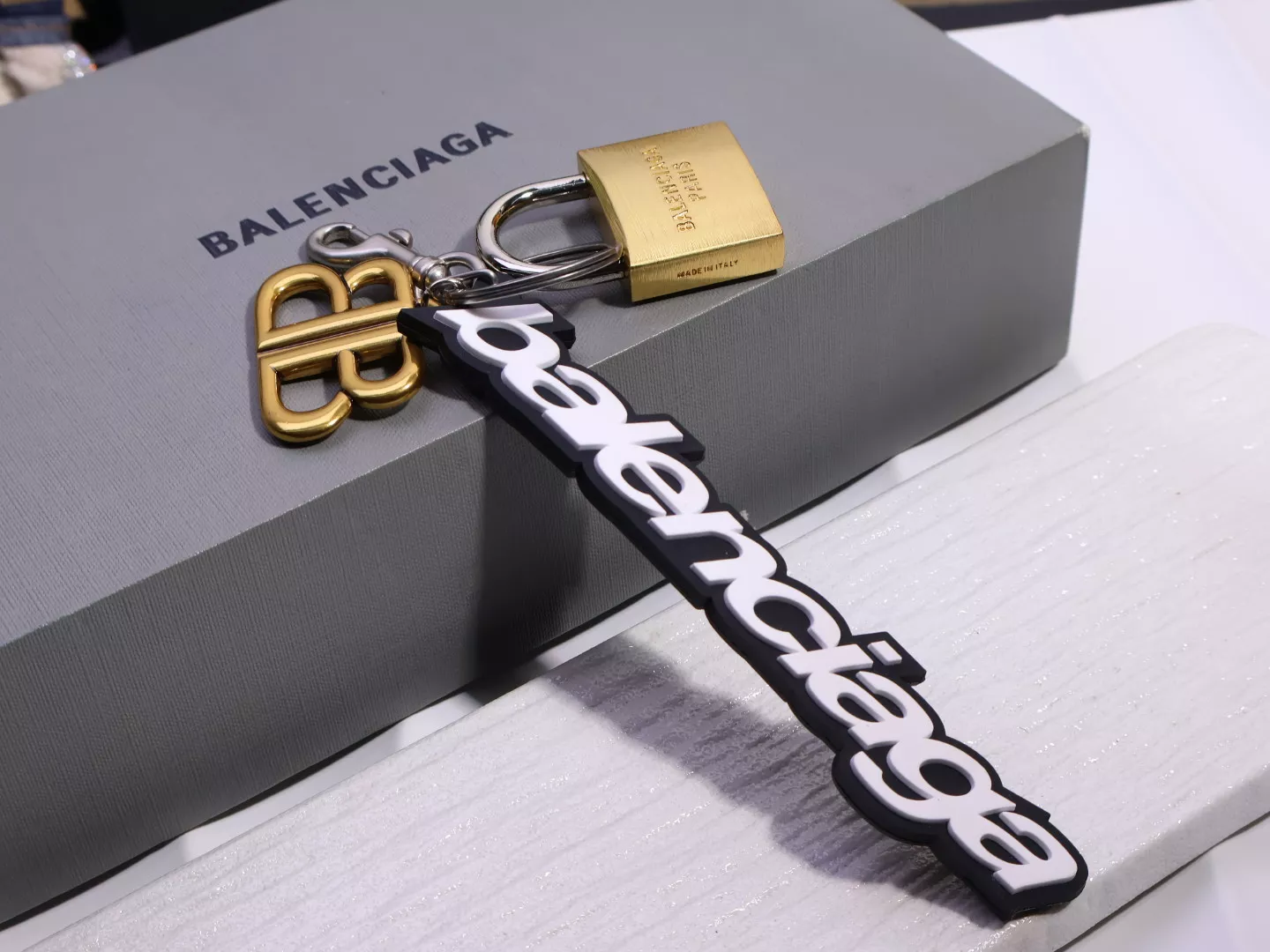 Balenciaga Key Holder And Bag Buckle Functional 2719