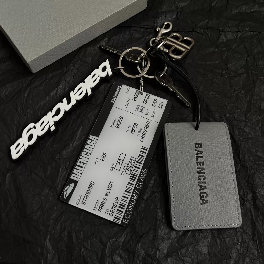 Balenciaga Key Holder And Bag Buckle Sleek 2995