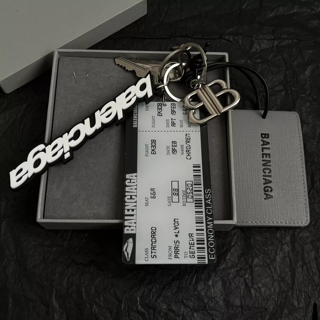 Balenciaga Key Holder And Bag Buckle Sleek 2995