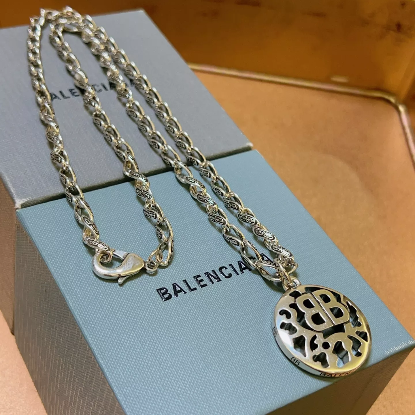 Balenciaga Necklaces Cozy 8066