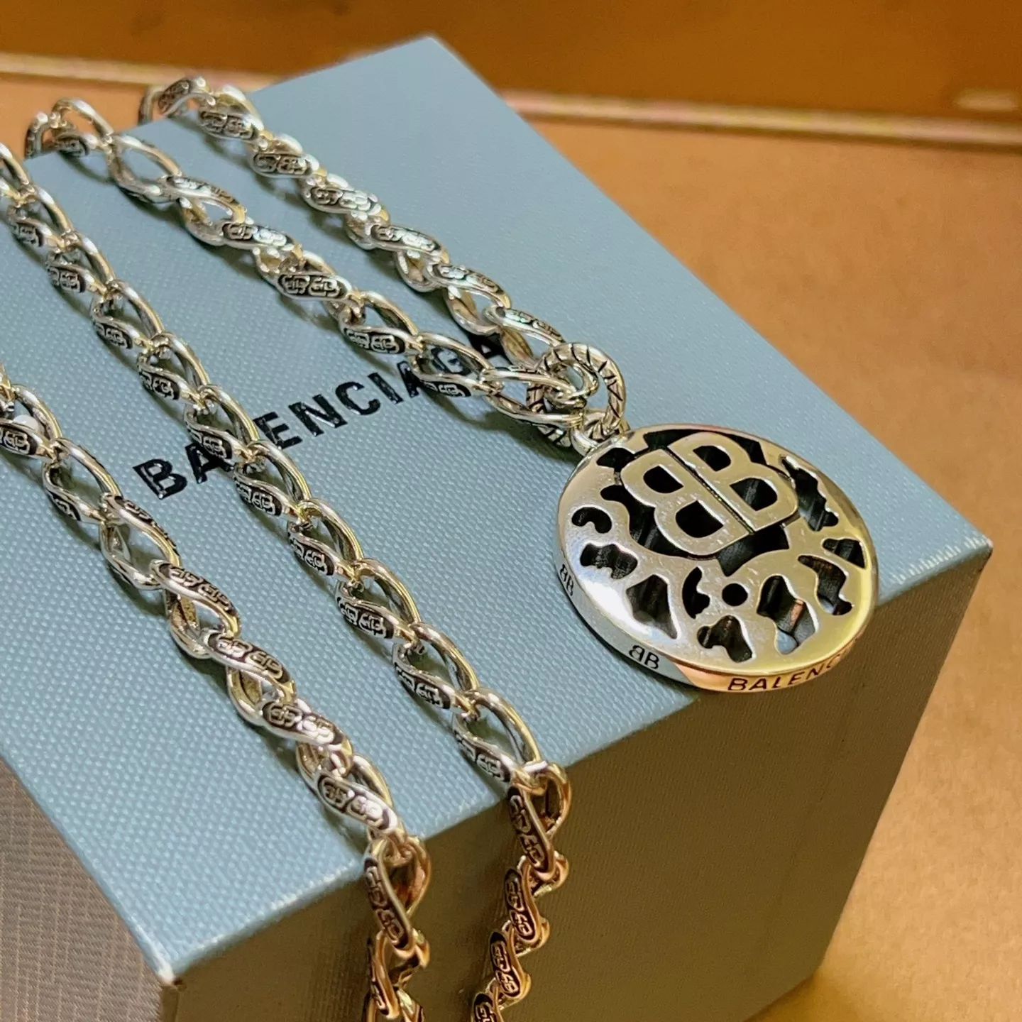 Balenciaga Necklaces Cozy 8066