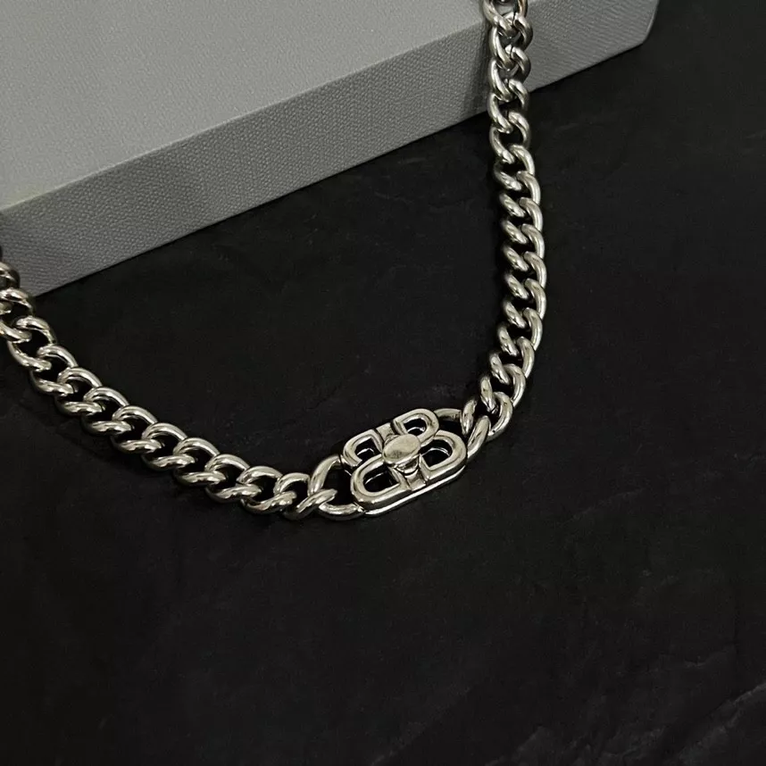 Balenciaga Necklaces Refined 3881