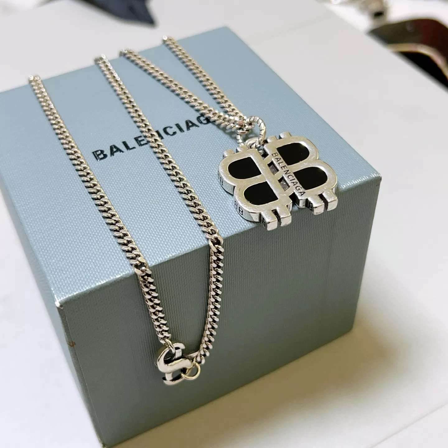 Balenciaga Necklaces Reliable 6560
