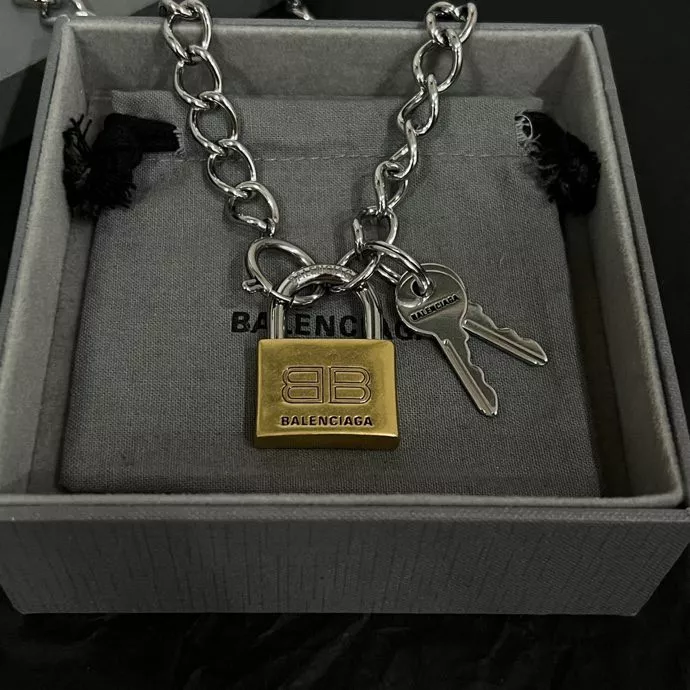 Balenciaga Necklaces Stylish 2456