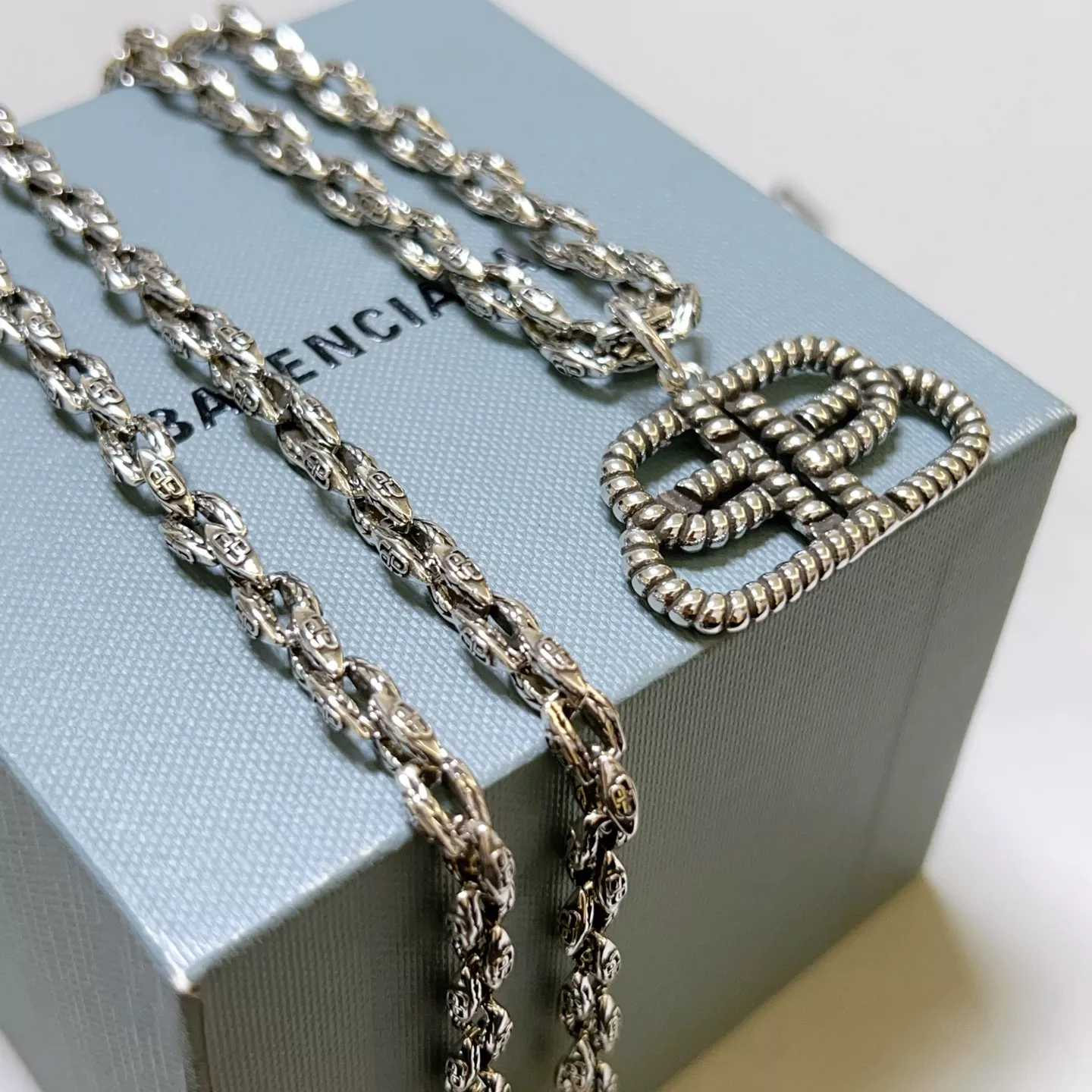 Balenciaga Necklaces TopPick 378