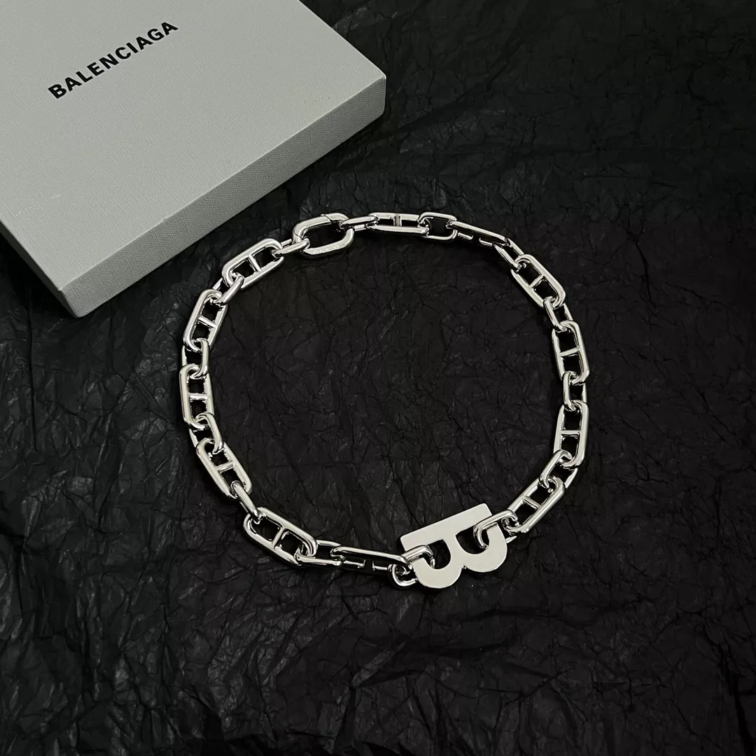Balenciaga Necklaces UrbanStyle 7379