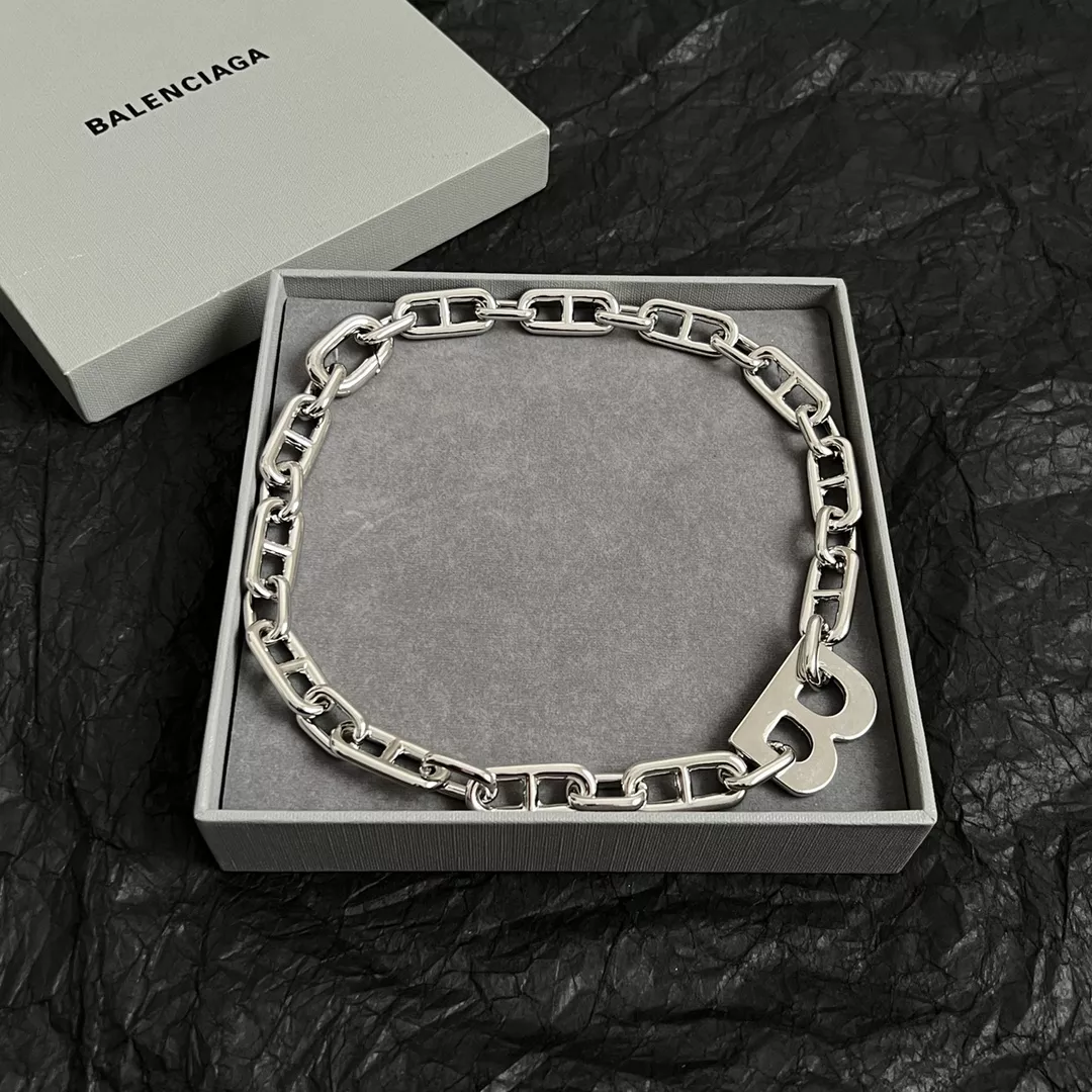 Balenciaga Necklaces UrbanStyle 7379
