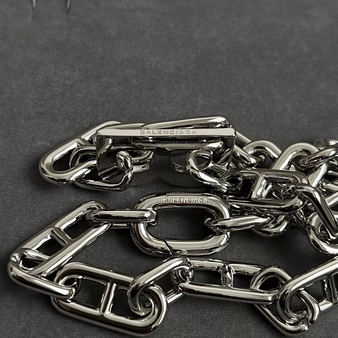 Balenciaga Necklaces UrbanStyle 7379