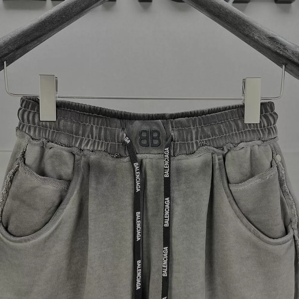 Balenciaga Pants For Unisex Vibrant 5645
