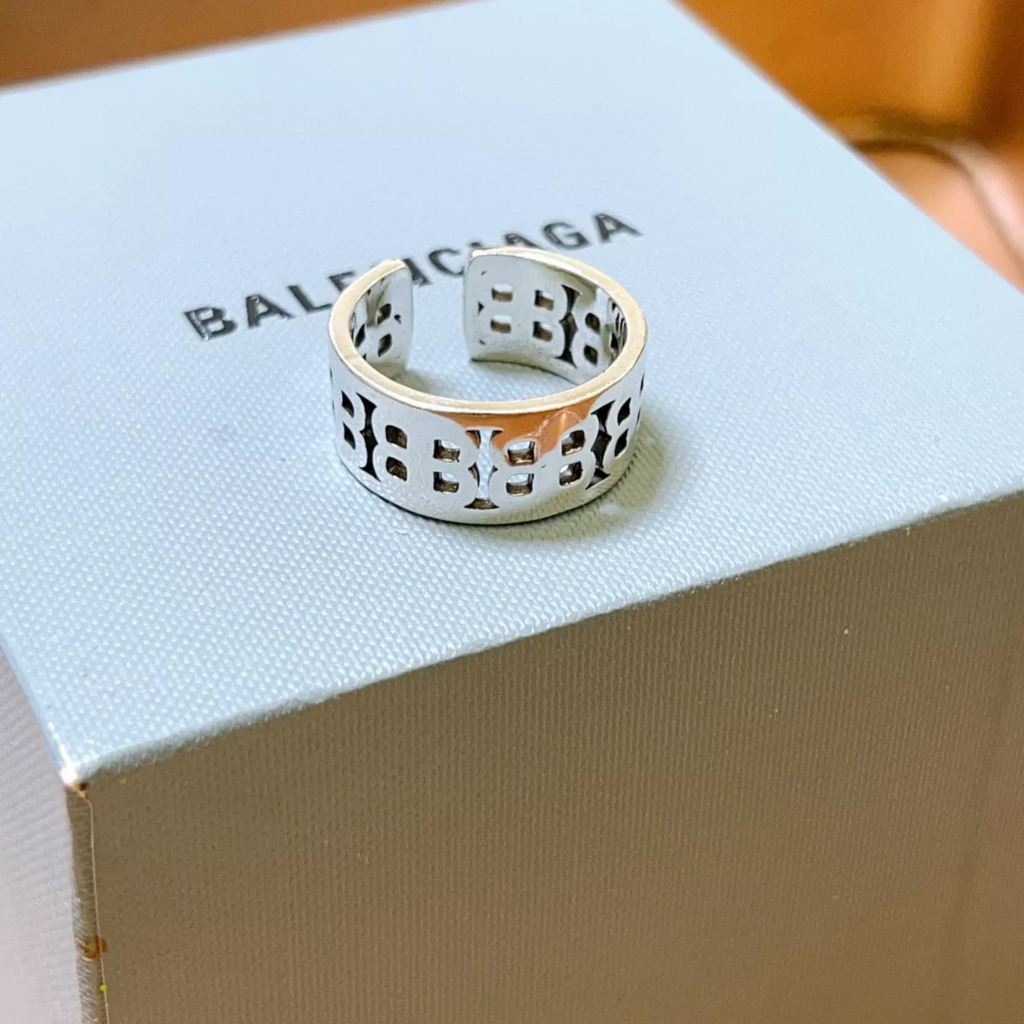 Balenciaga Rings Breathable 8123