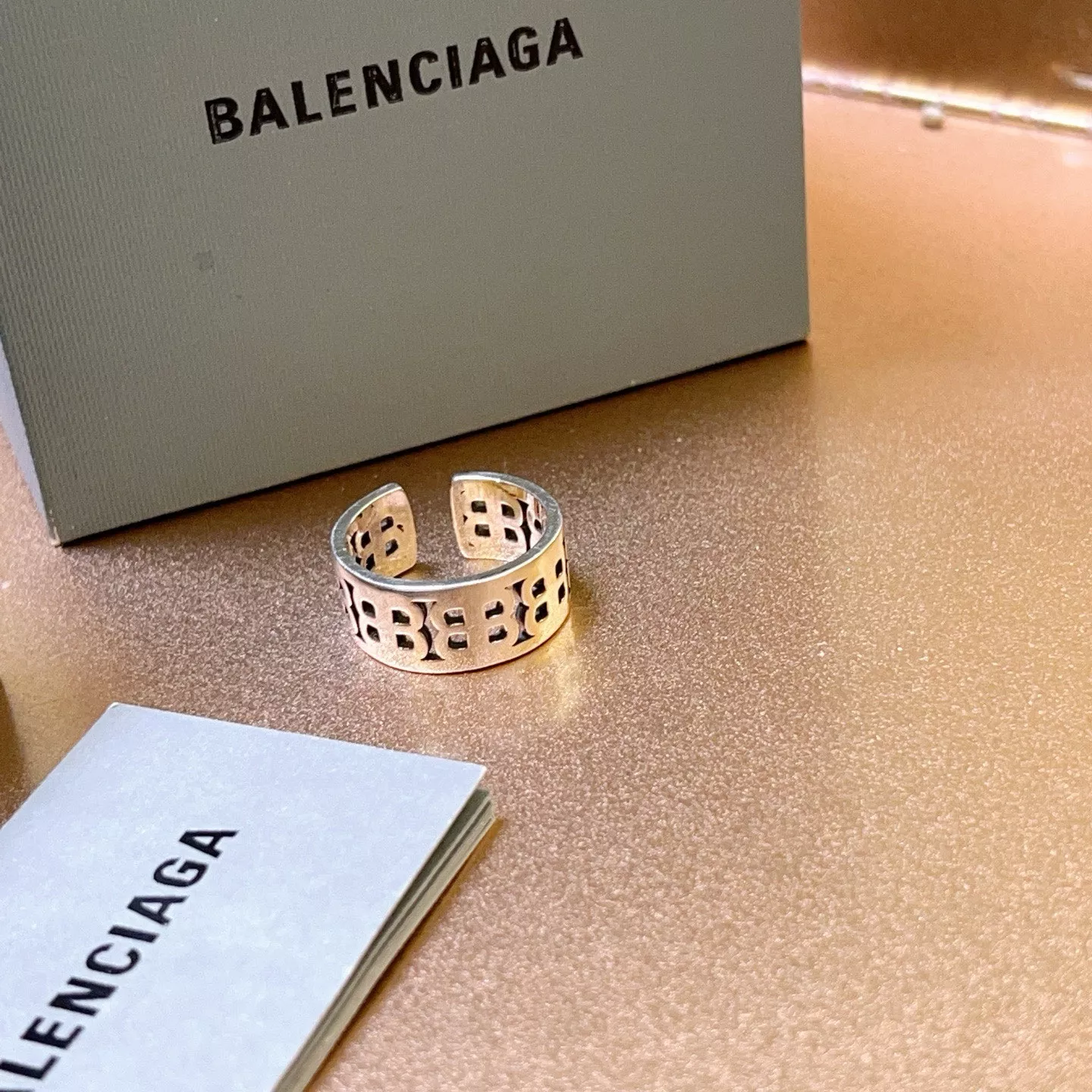 Balenciaga Rings Breathable 8123