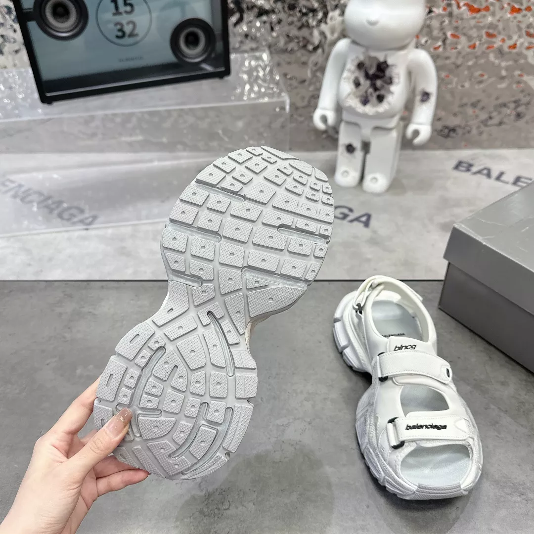 Balenciaga Sandal For Women Cozy 7227