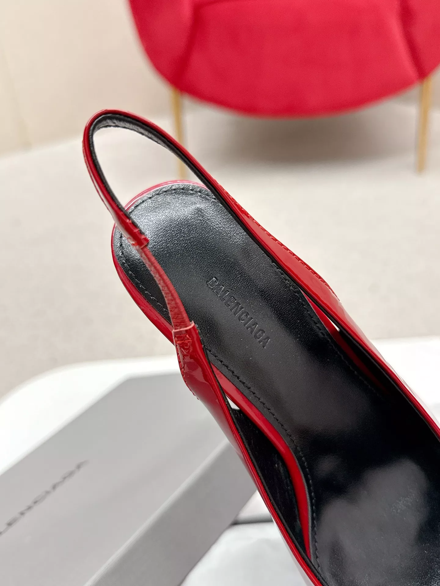 Balenciaga Sandal For Women Stylish 2999