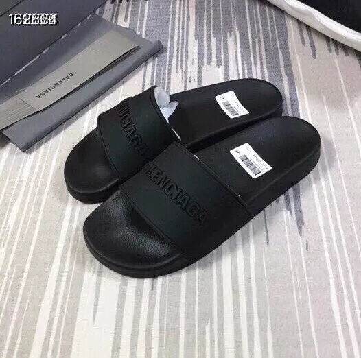 Balenciaga Slippers For Men Affordable 7007