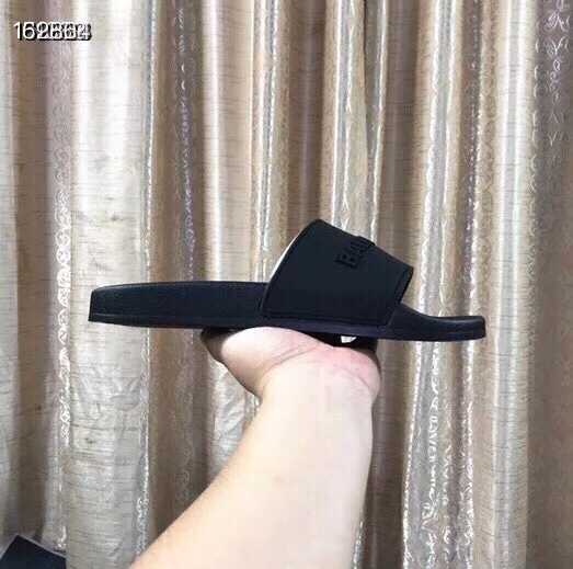 Balenciaga Slippers For Men Affordable 7007