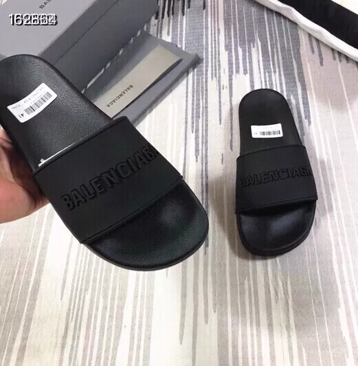 Balenciaga Slippers For Men Affordable 7007