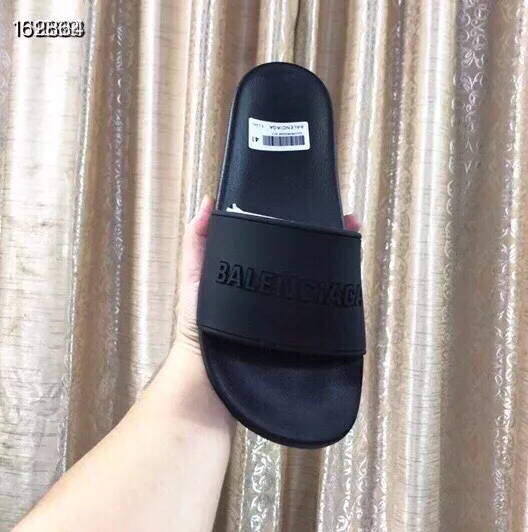 Balenciaga Slippers For Men Affordable 7007