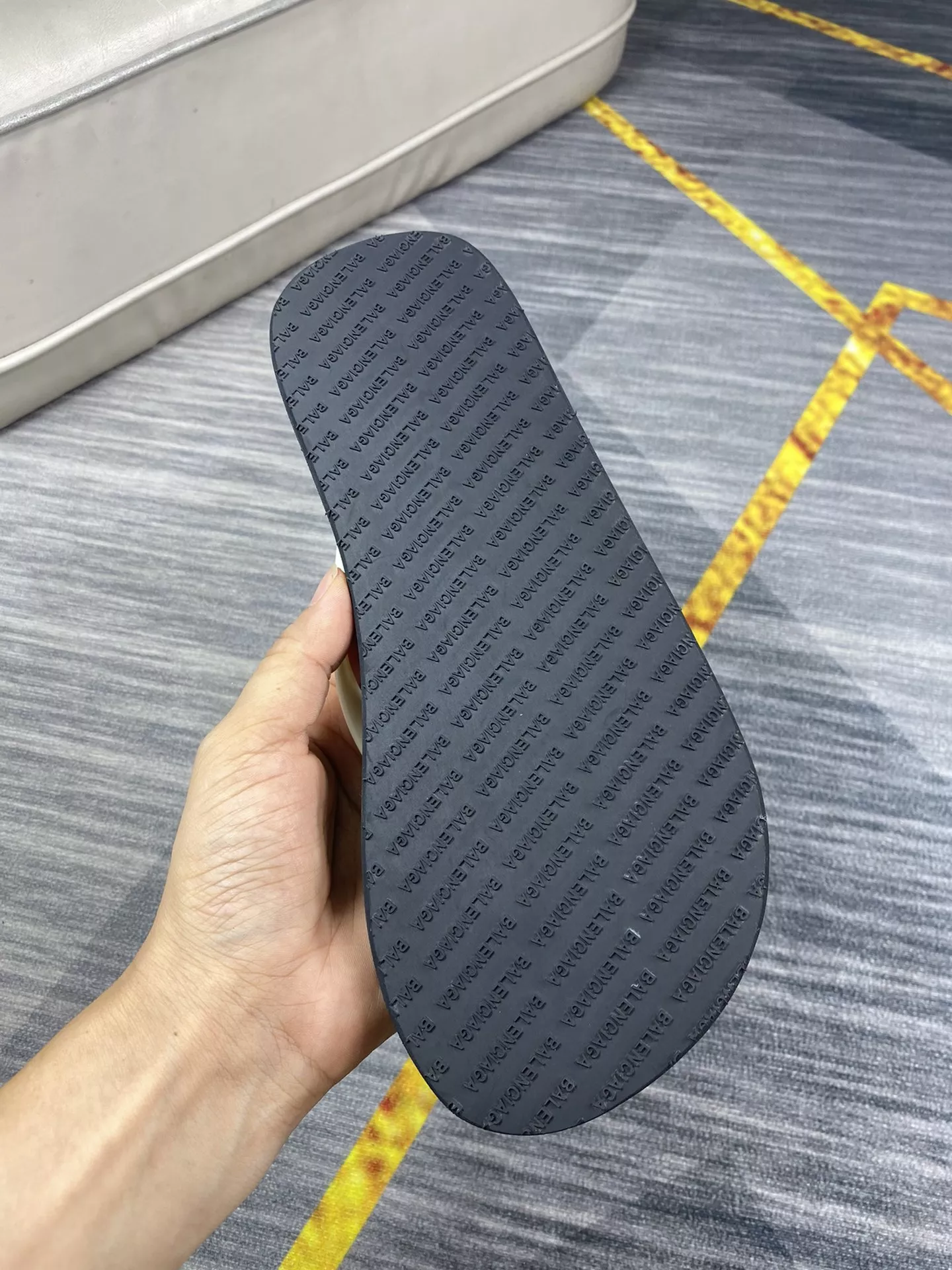 Balenciaga Slippers For Men Bright 4213
