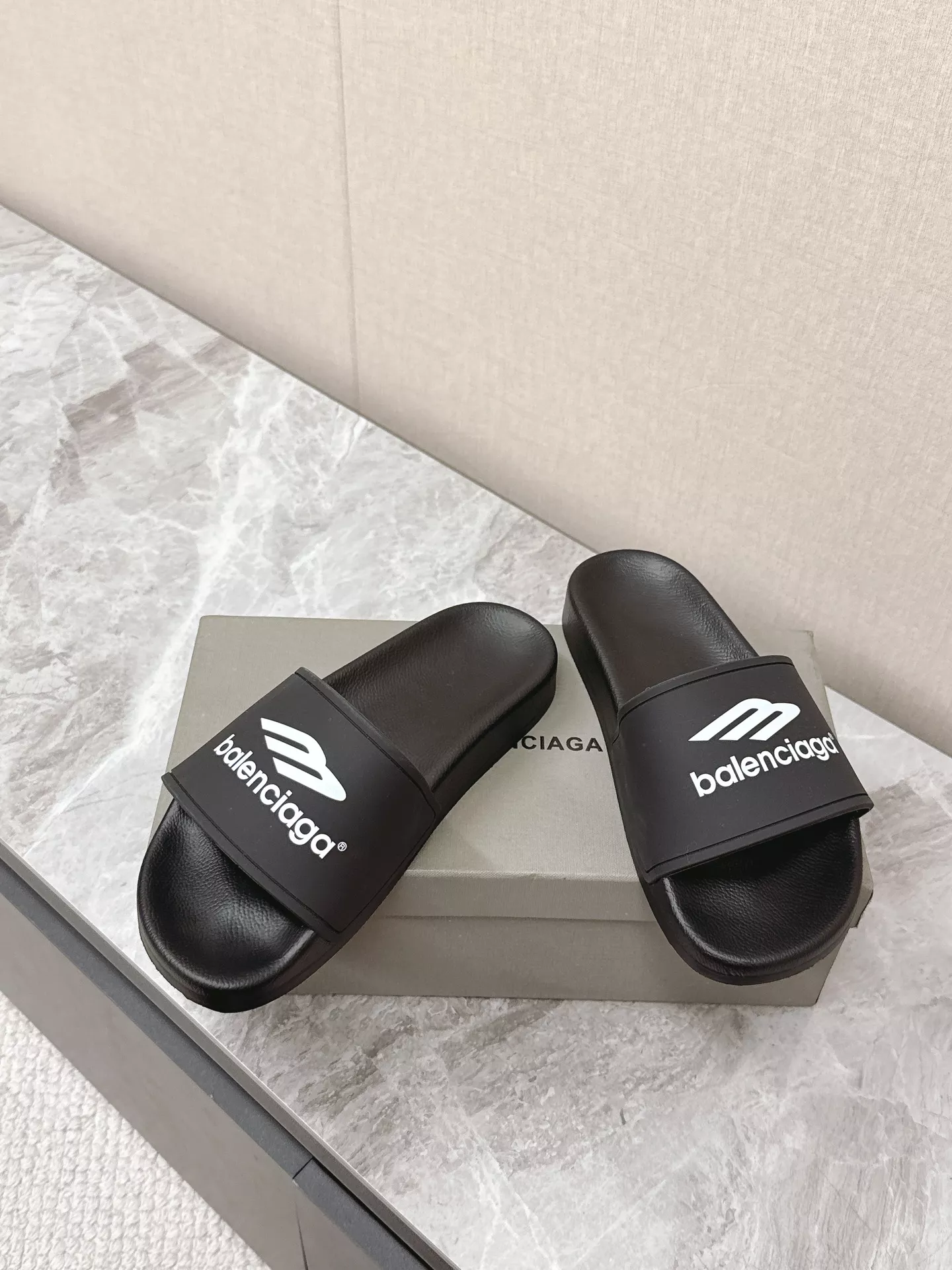 Balenciaga Slippers For Men Comfortable 3031
