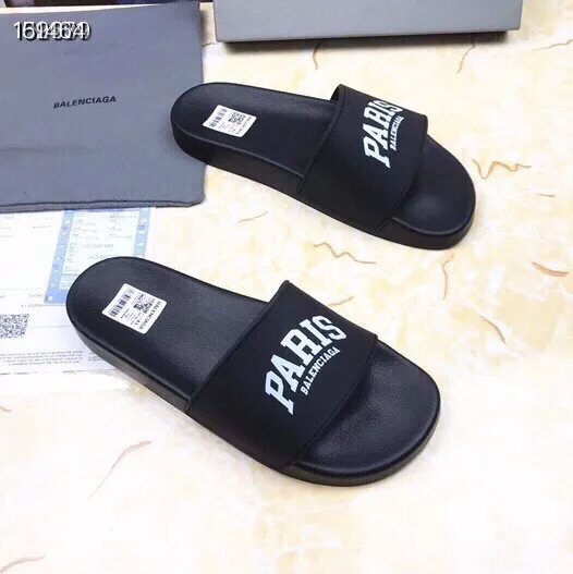 Balenciaga Slippers For Men DailyWear 9431