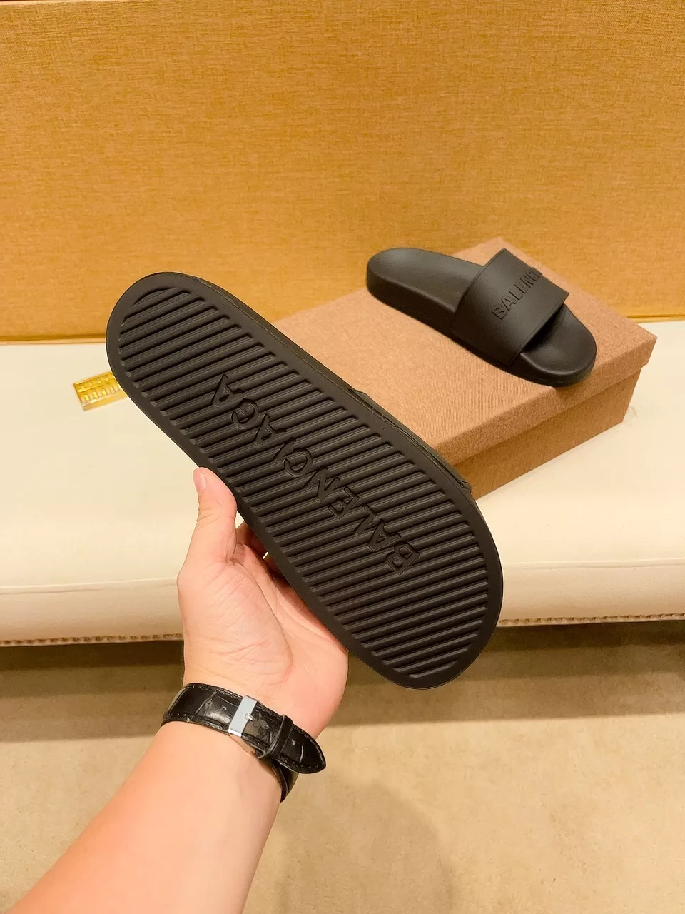 Balenciaga Slippers For Men Durable 2231