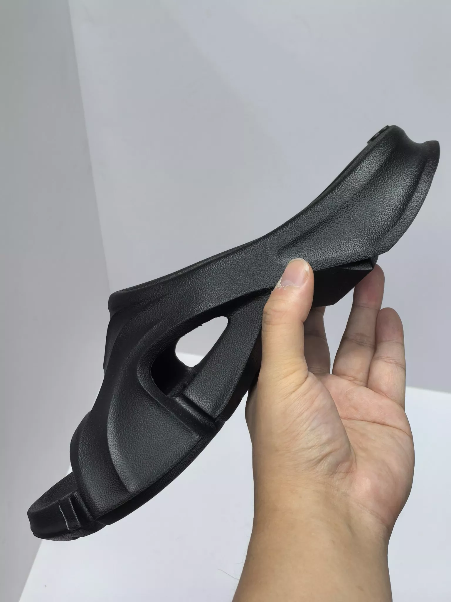 Balenciaga Slippers For Men Modern 3115