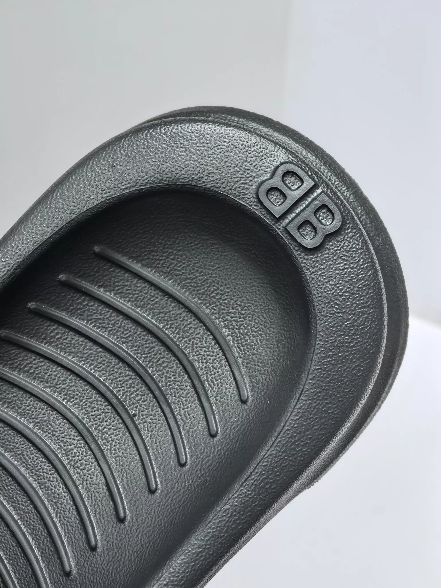 Balenciaga Slippers For Men Modern 3115