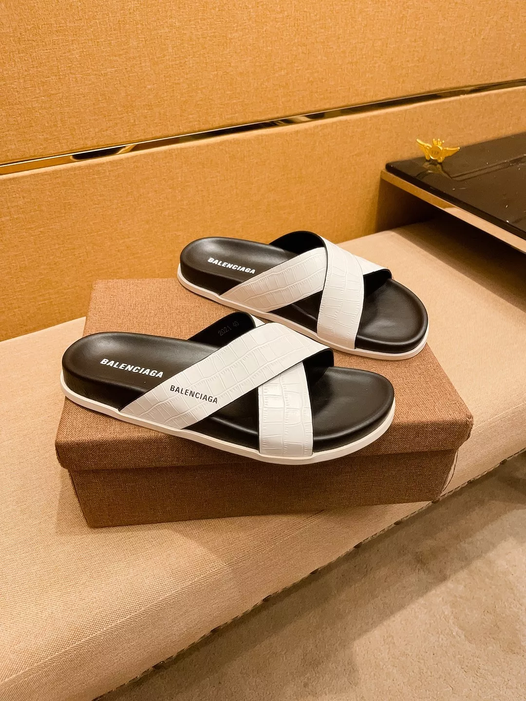 Balenciaga Slippers For Men ModernLook 6410