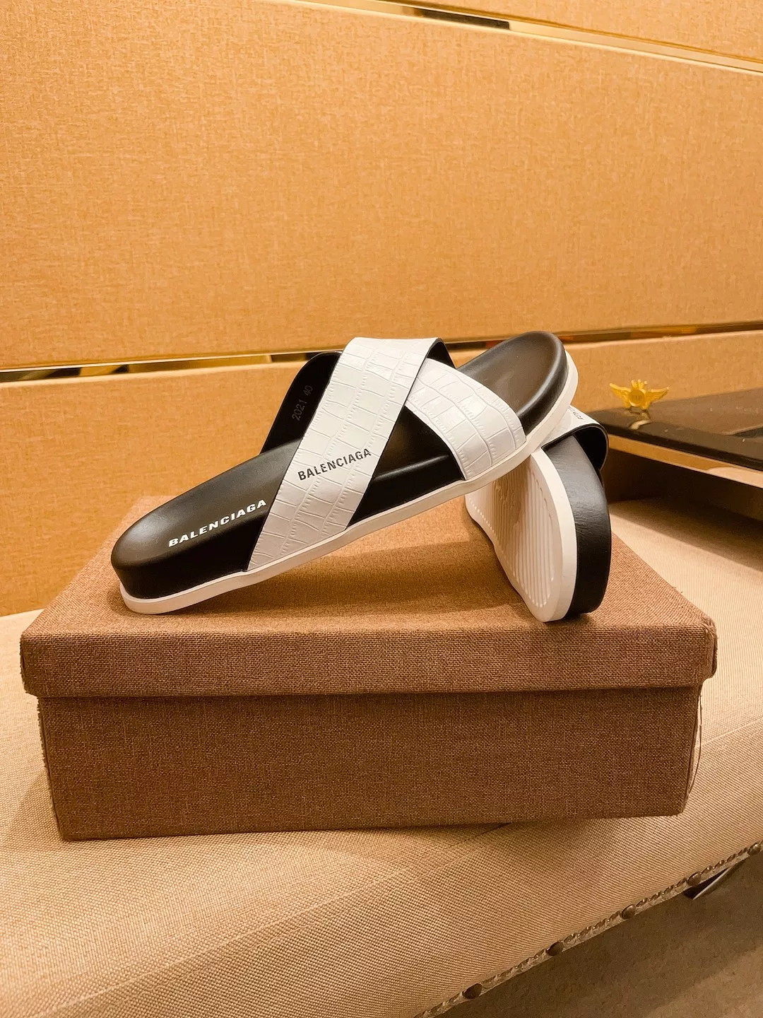Balenciaga Slippers For Men ModernLook 6410