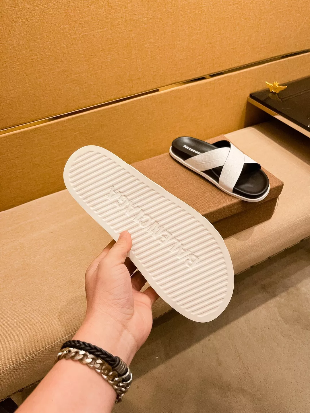 Balenciaga Slippers For Men ModernLook 6410