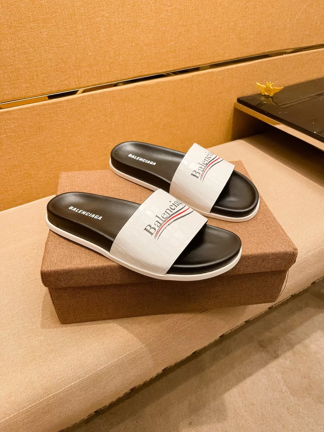 Balenciaga Slippers For Men Sophisticated 5222