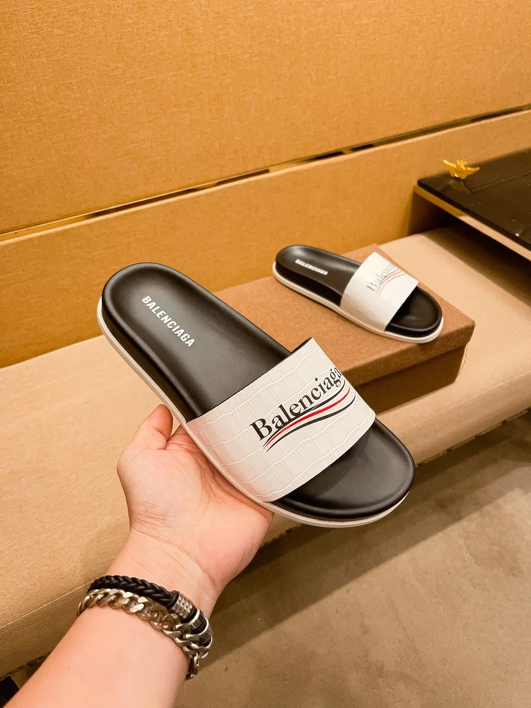 Balenciaga Slippers For Men Sophisticated 5222
