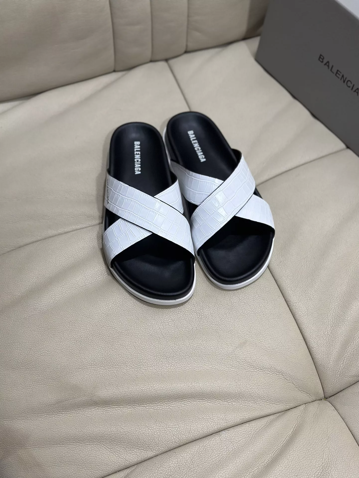 Balenciaga Slippers For Men StreetReady 6662