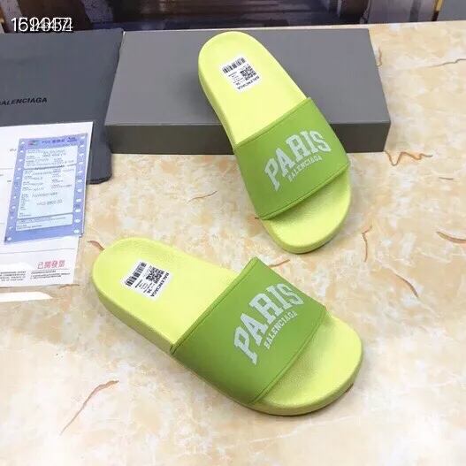 Balenciaga Slippers For Men Trendsetting 7347
