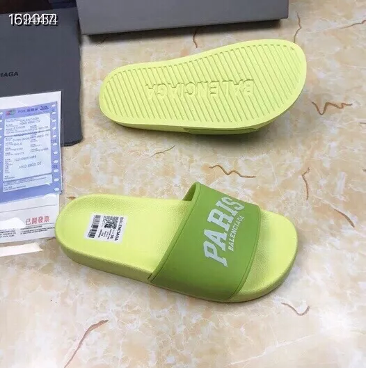 Balenciaga Slippers For Men Trendsetting 7347