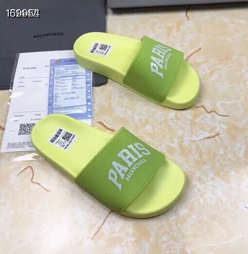 Balenciaga Slippers For Men Trendsetting 7347
