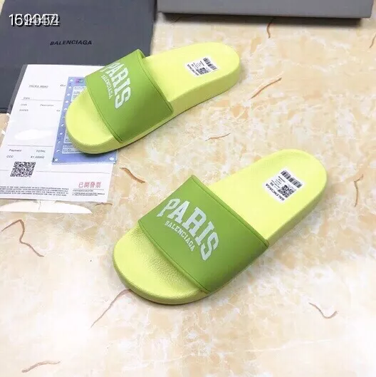 Balenciaga Slippers For Men Trendsetting 7347