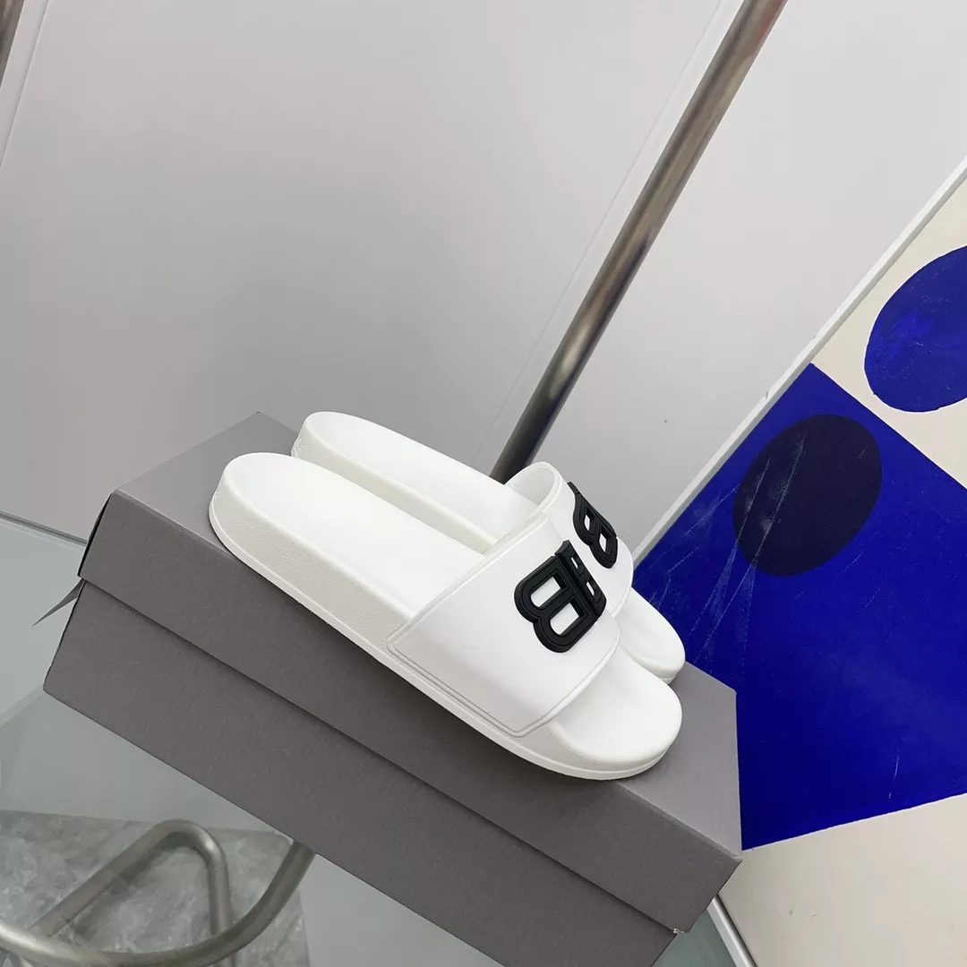 Balenciaga Slippers For Men Versatile 6249